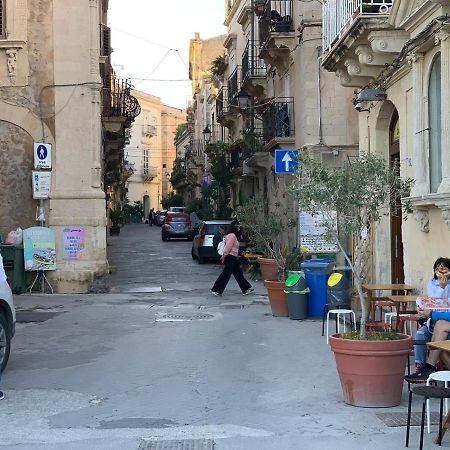 Casa Da Nonna Francy Apartment Syracuse ภายนอก รูปภาพ